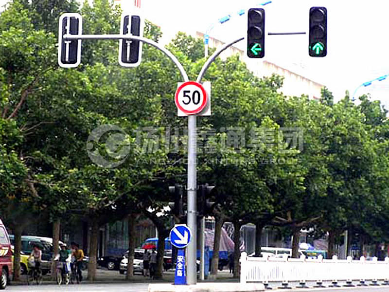 XHDG-038，雙挑彎臂信號燈桿